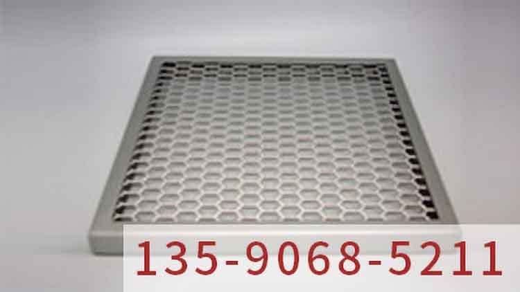 鋁單板廠家之作為一種優質的建筑裝飾材料